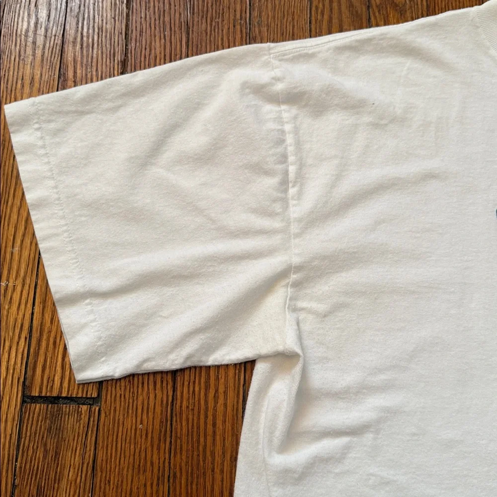 Early 2000’s adidas Vintage T-Shirt - Picture 4 of 11